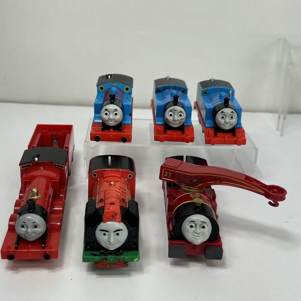 Thomas The Train Friends Trackmaster Lot Hong Bao Harvey Motorized NOT WORKING - Picture 2 of 9